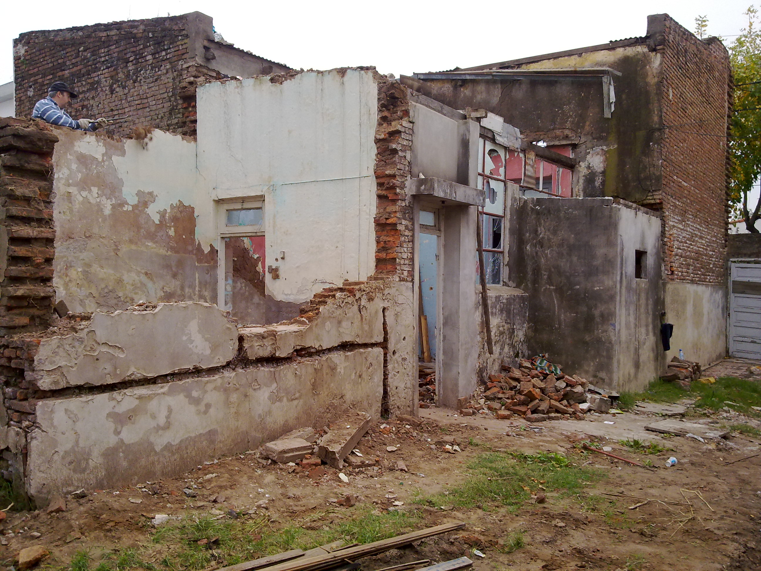 fotos/2012-04-22 - Terreno Osvaldo/22042012270.jpg